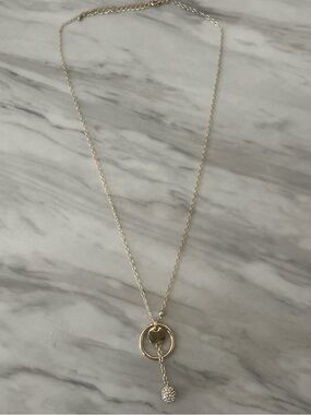 Elegant necklace